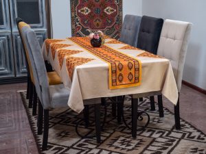 “AC003” Armenian ornamental tablecloth – TR003