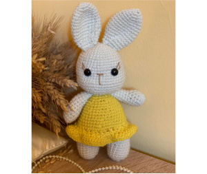 ‘ A Yellow rabbit” handmade crochet (A2)