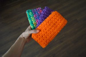 Mini Bag Makeup Clutch Crochet Pattern Orange with Colorful Lining