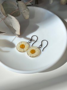 Earrings with Daisies