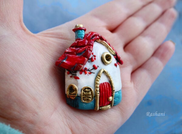 "Little house" brooch