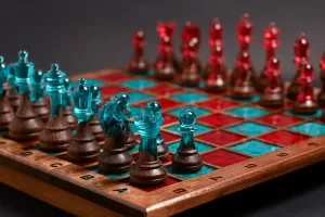 Chess Set Made of Wood and Resin | Pieces Glow in the Dark