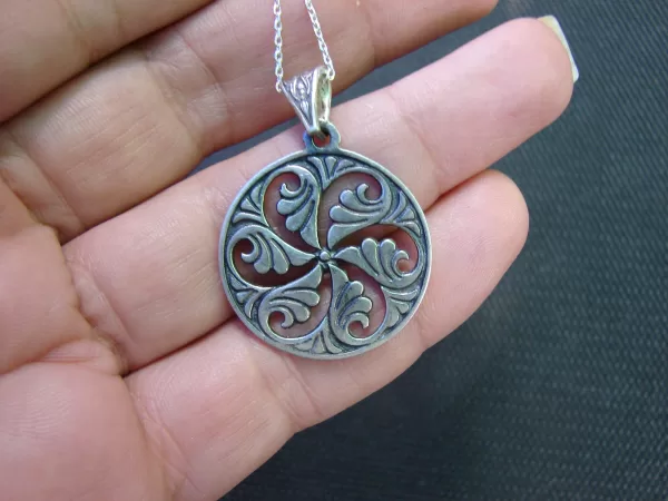 Sterling Silver Wheel of Eternity Pendant