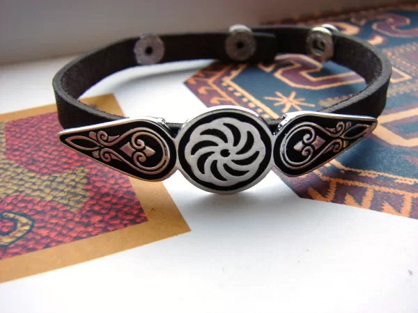 Leather Bracelet for Men and Women, Silver bar Wheel of Eternity