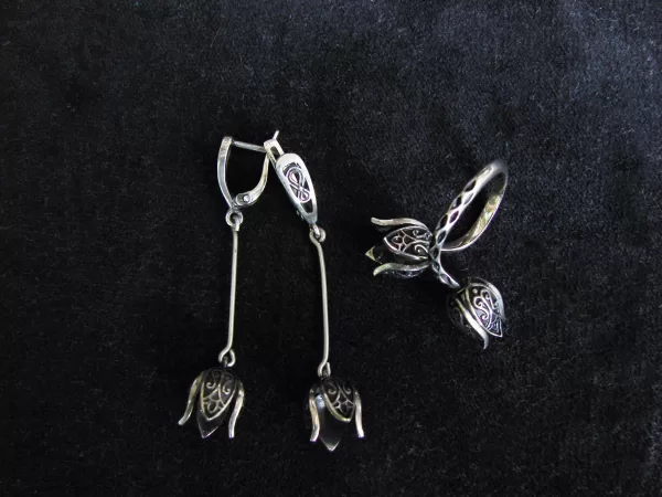 Long Tulip Silver Earrings and Ring