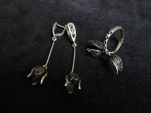 Long Tulip Silver Earrings and Ring