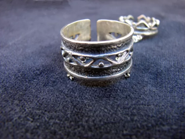 Silver Double Rings Ethnic Style, Chains Linked, Adjustable Multi-Finger Rings