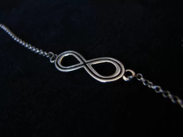 Sterling Silver Delicate Chain Infinity Bracelet