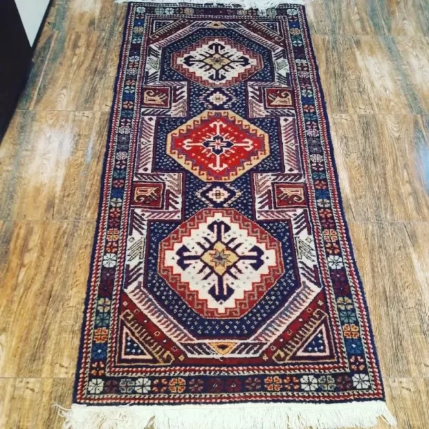 Kumayri carpet